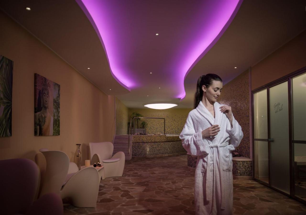 Lu' Hotel קרבוניה מראה חיצוני תמונה