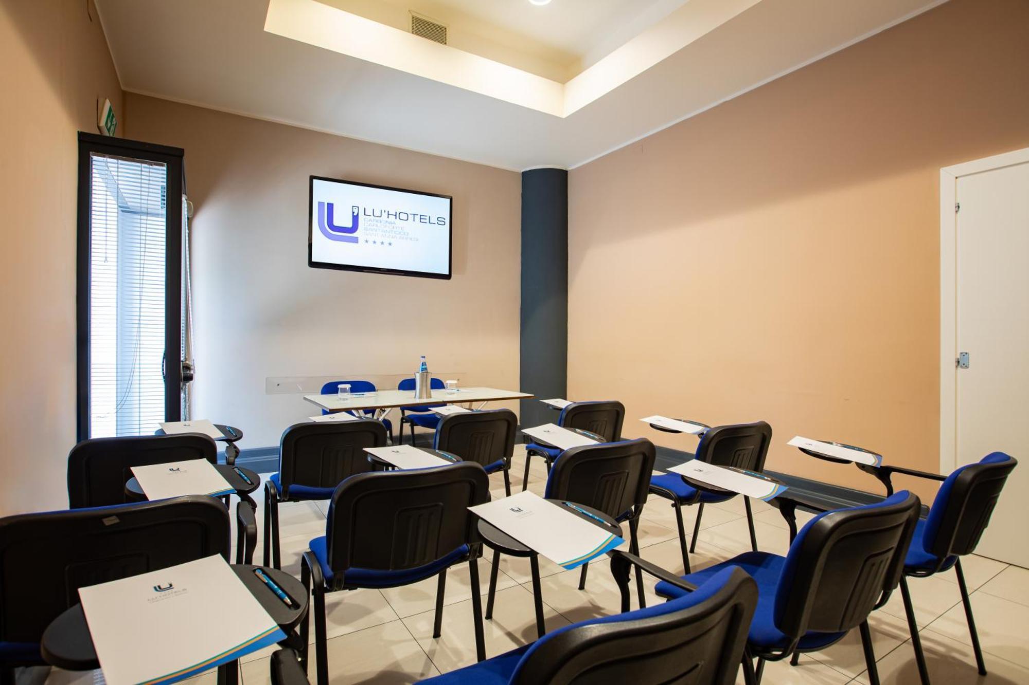 Lu' Hotel קרבוניה מראה חיצוני תמונה